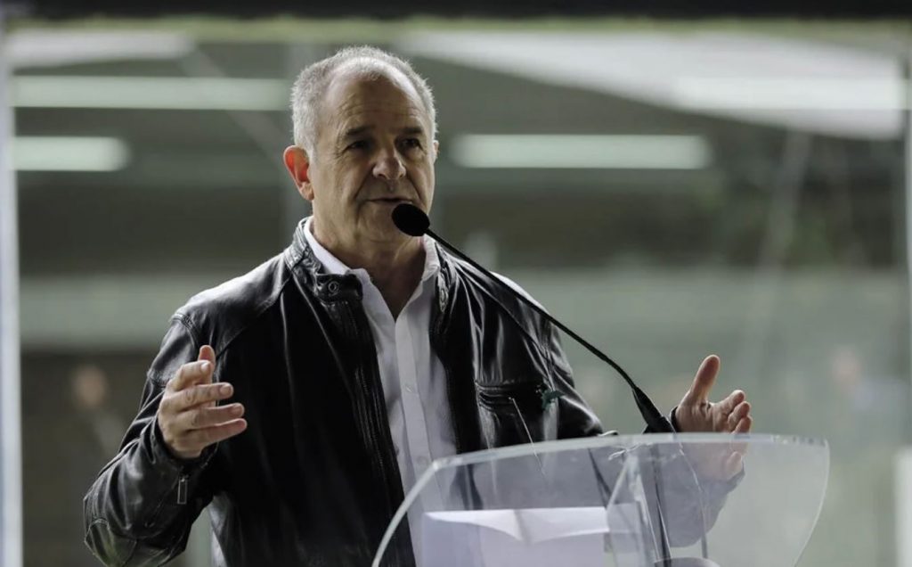 Analysis: Truworths’ Struggles in a Shifting Retail Landscape