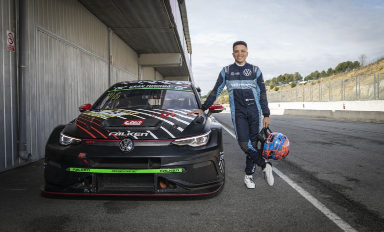 Jonathan Mogotsi Ready to Race Nürburgring 24-hour